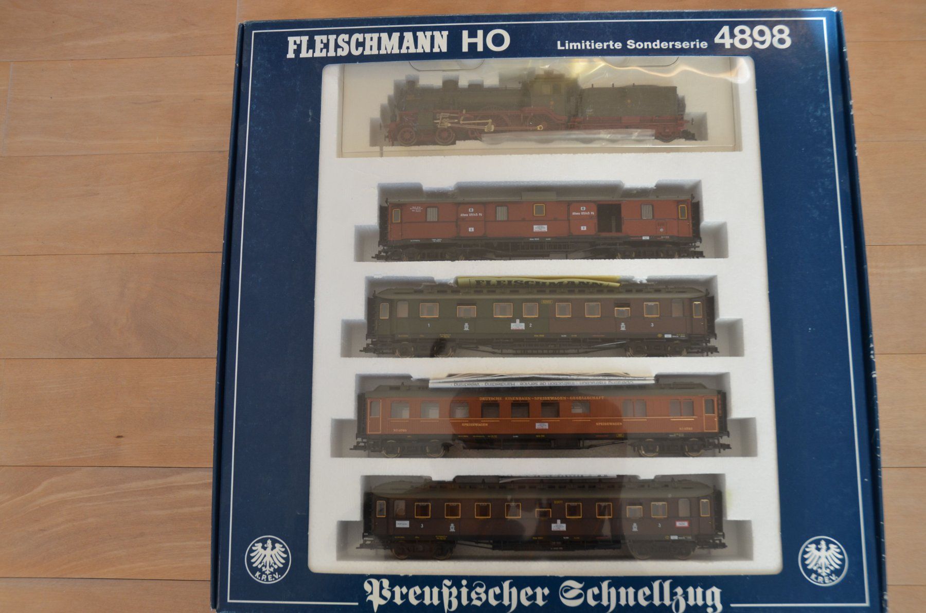 Fleischmann Modellini di ferrovie: Fleischmann Set 4898 - Preussischer Schnellzug – Usato da Cavardiras venduto da WaschBaer56
