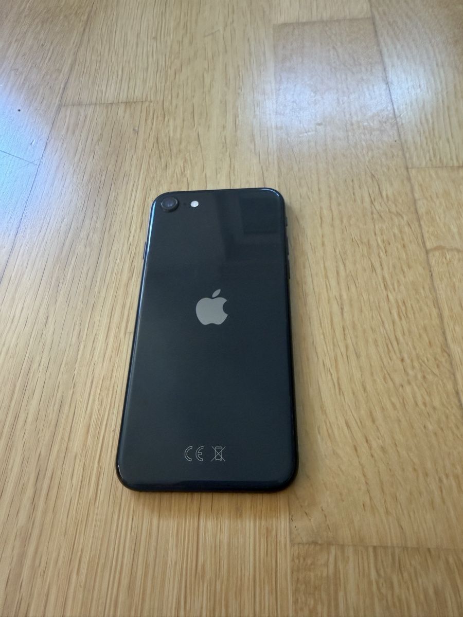 Apple Telefoni cellulari / Smartphones: iPhone SE 64GB – Usato da Bern venduto da Abando 2