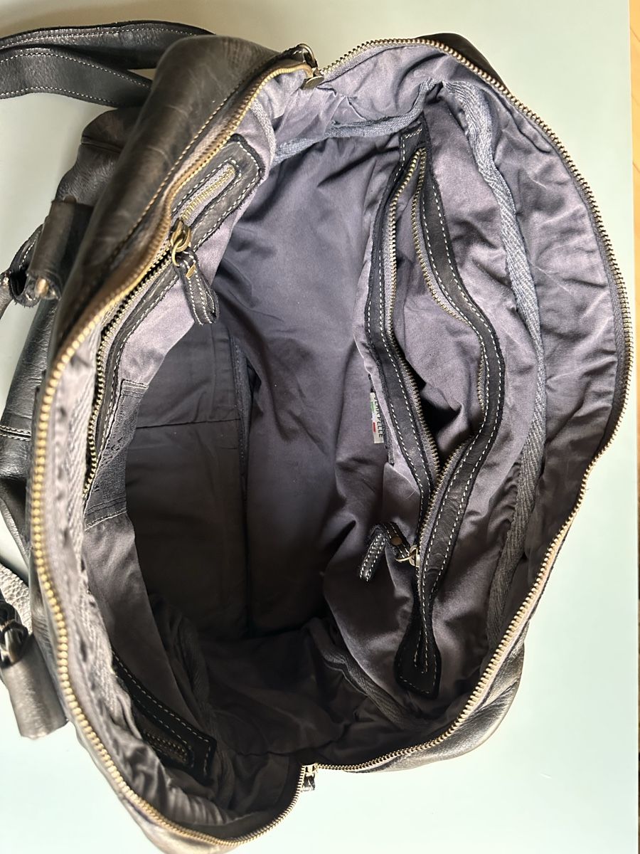 Taschen für Damen: sportliche, lässige Ledertasche – Neu (gemäss Beschreibung) aus Zürich von vendidi 1
