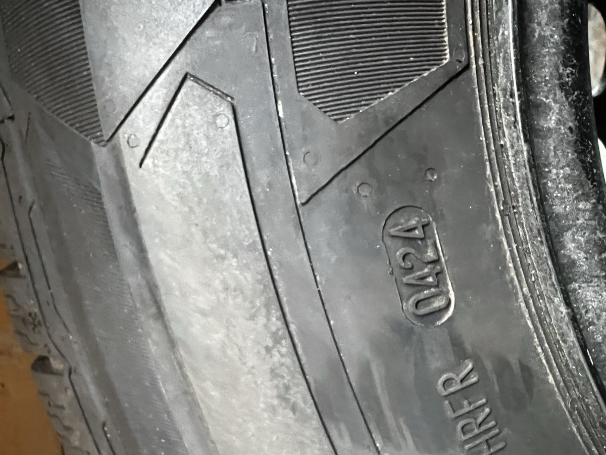 Pneus & Kompletträder: 225/75R16C Winterräder Mercedes Sprinter 4x4 – Gebraucht aus Fällanden von wal_6qgk 3