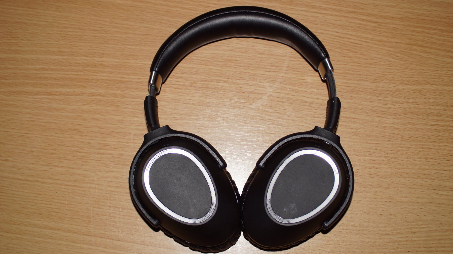 Sennheiser Kopfhörer: Ecouteurs Sennheiser PXC 550 – Gebraucht aus La Chaux-de-Fonds von dedelevert 3