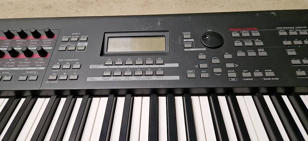 Musikinstrumente: Yamaha Mox8 – Gebraucht aus Spiez von Ch.Heber 1