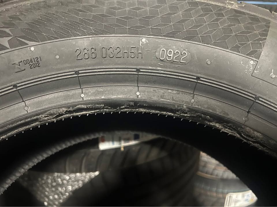 Continental Pneumatici & Ruote complete: 185/55R15 82H Continental UltraContact – Nuovo e nell'imballaggio originale da Füllinsdorf venduto da fel_d8d2 4