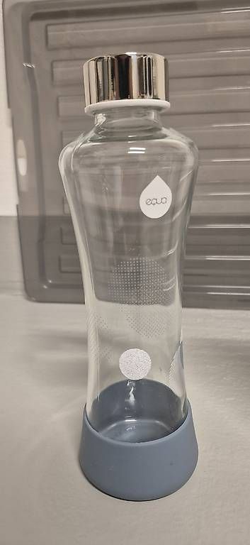 Borracce & Thermos: 3 Trinkgefässe: Tasse, Wasserflasche, Teeflasche – Usato da Ennetbaden venduto da dom_5nlb 1