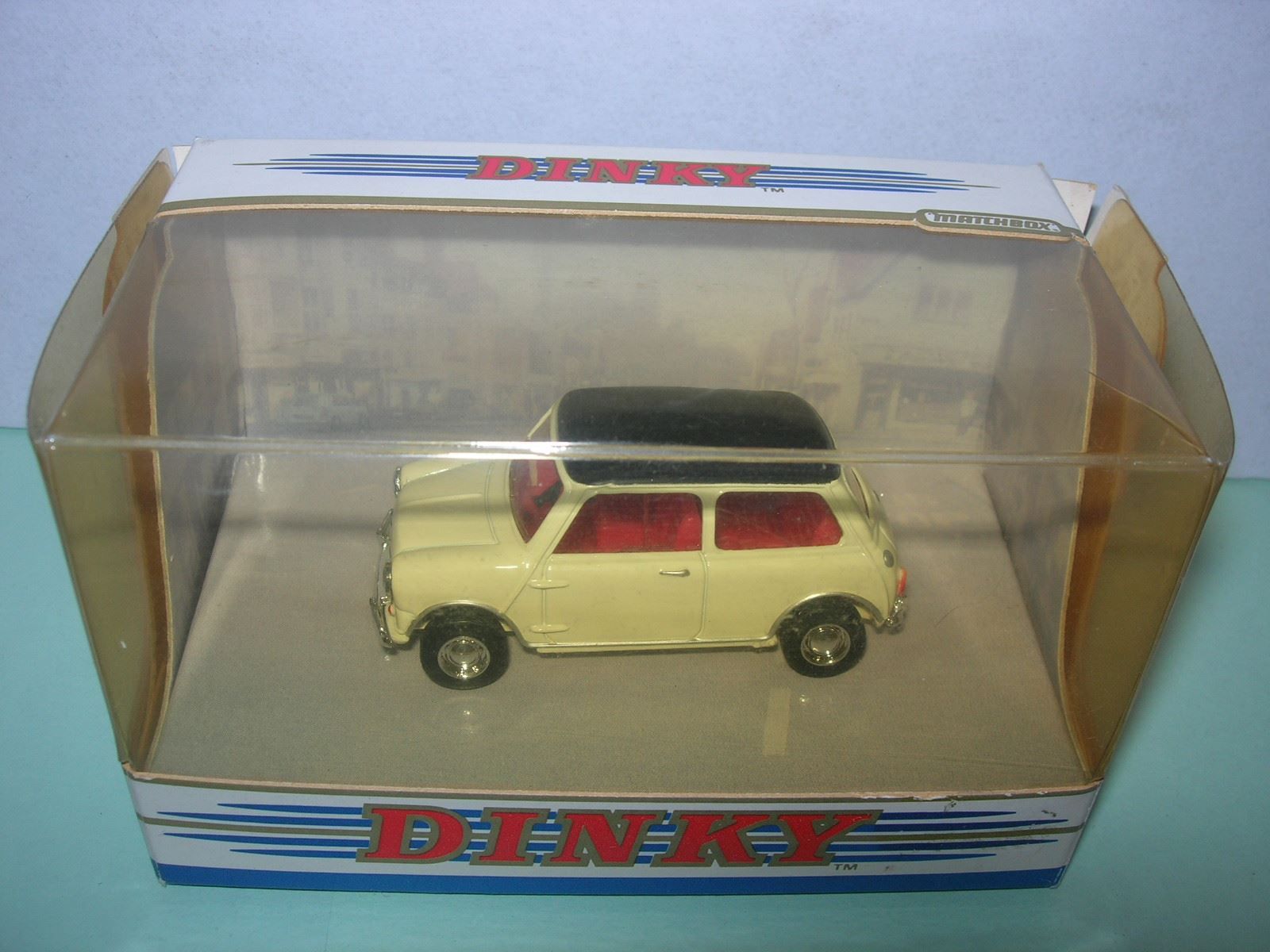 Dinky Toys Modellini d'auto: Austin Mini Cooper "S" 1964 ° Dinky 1:43 – Nuovo e nell'imballaggio originale da Hornussen venduto da Amw 6