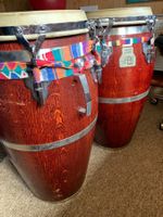 Congas aus Massivholz