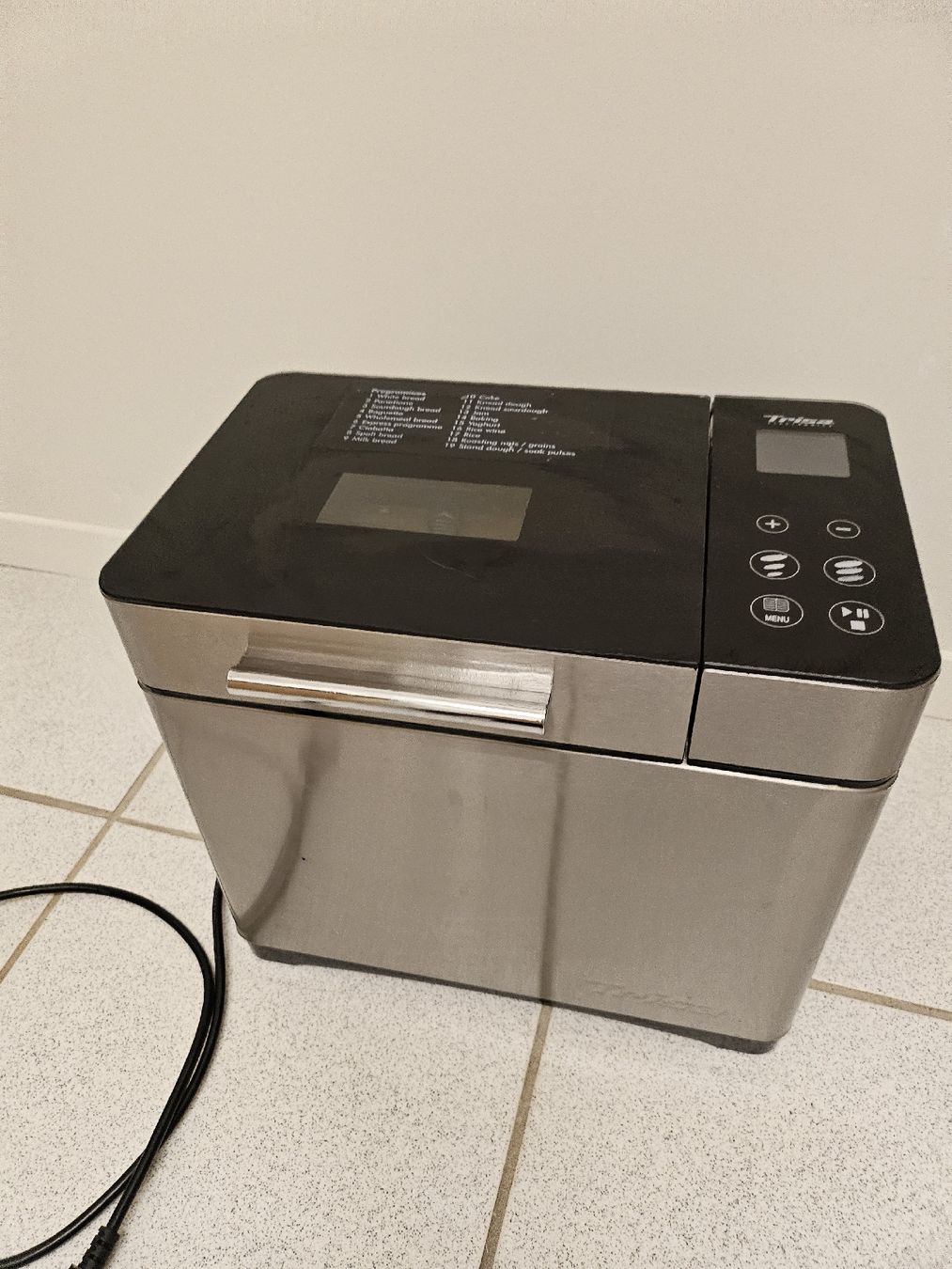 Trisa Elettrodomestici da cucina: Trisa Bread Maker with 19 Programmes – Usato da Liestal venduto da Jazz1408