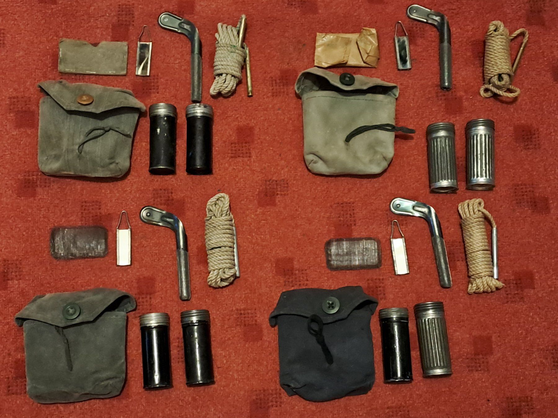 Schweizer Armee Uniformi: Lot von 4 Karabiner Putzzeug – Usato da St.Gallen venduto da Infanteriewerk