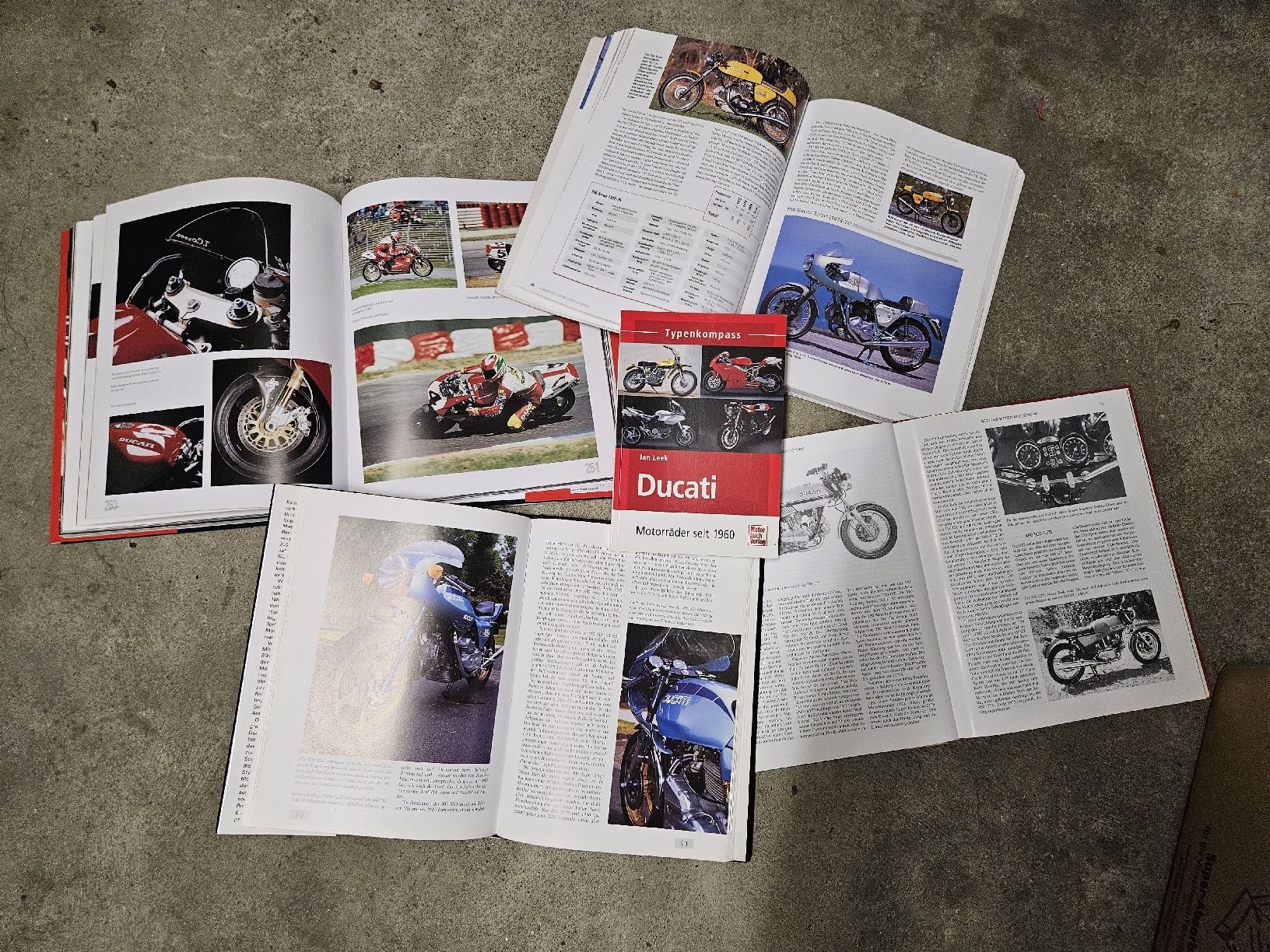 Livres: Div. Ducati Bücher – D'occasion à Dielsdorf par toe51664 1