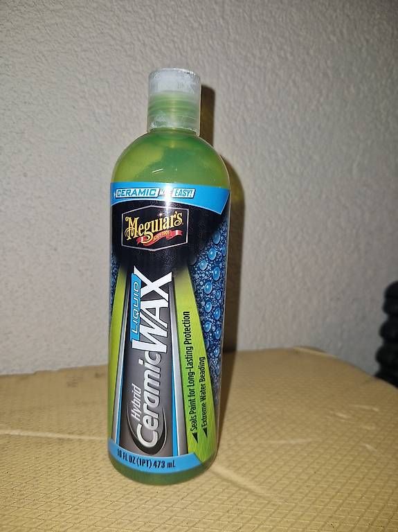 Meguiar's Pflegeprodukte: Ceramik waxCeramik wax – Gebraucht aus Wald ZH von mcbento