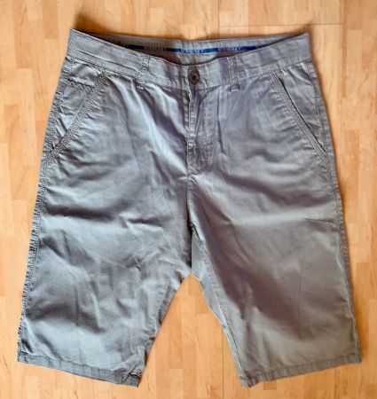 Burberry Shorts / Bermudas / kurze Hose, blau-weiss, M W31