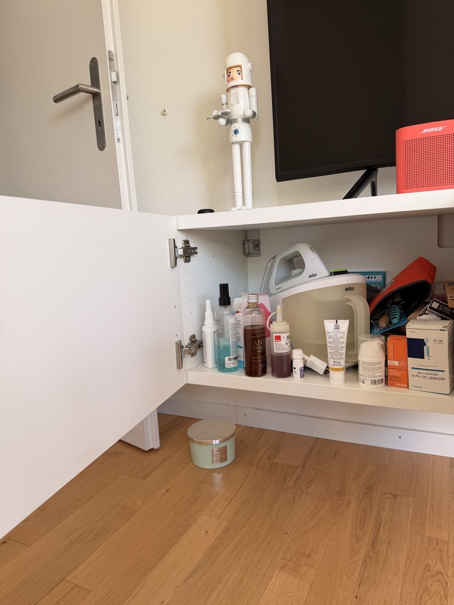 Ikea Mobili TV: TV Shelf IKEA Bestå – Usato da Zürich venduto da mar_h7x7 3