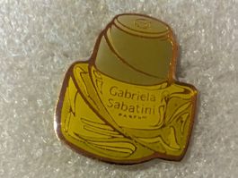 Ansteckpin 173: Parfüm Gabriela Sabatini