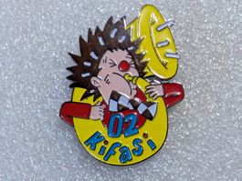 Ansteckpin 261: Kifasi