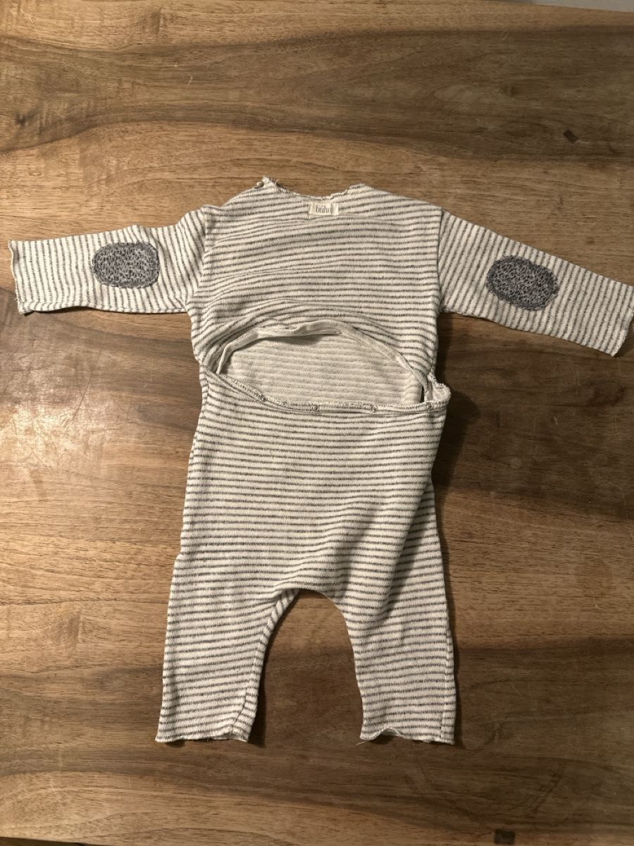Pagliaccetti: Onesize / Jumpsuit / Pijama Buho – Usato da Luzern venduto da NinaWapp 1