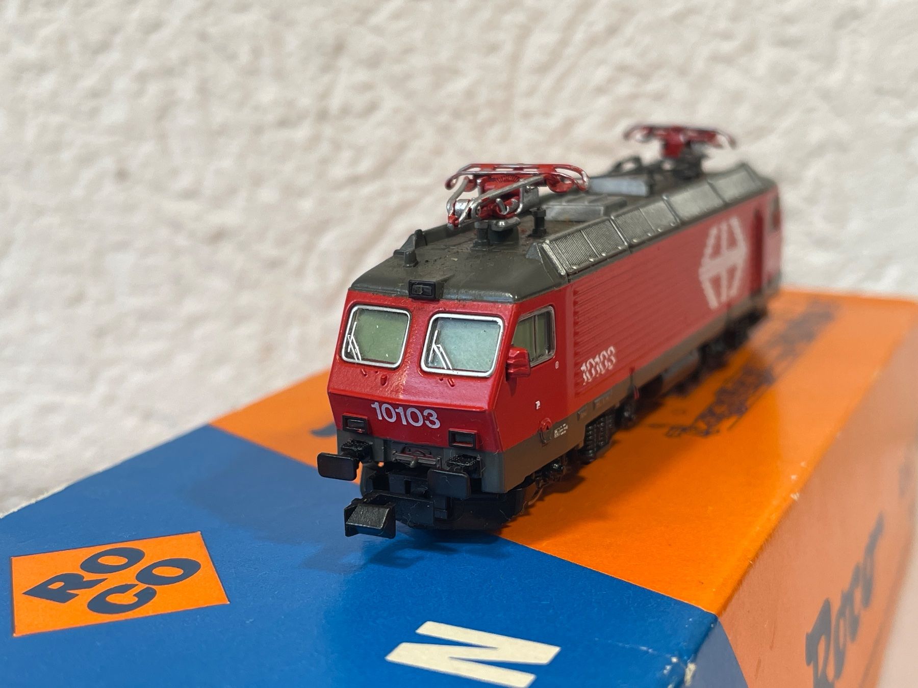 Roco Modellini di ferrovie: Roco 02166 B, SBB Re 4/4 IV 10103 – Usato da Wilderswil venduto da Modellbahn-Shop-Moll 2