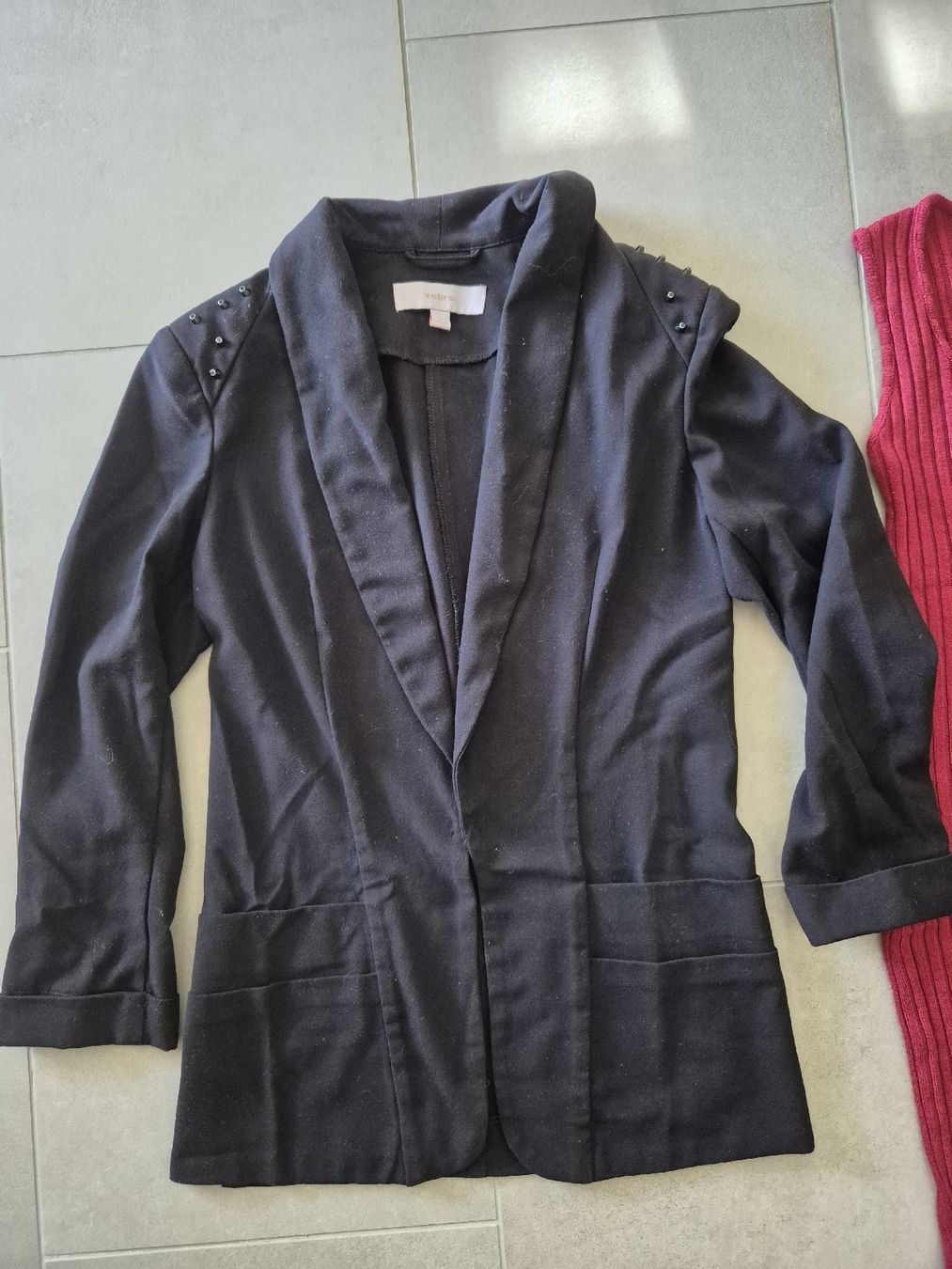 Lotti di vestiti: 4-teiliges Kleiderpaket Gr. M – Usato da Derendingen venduto da Carand12 1