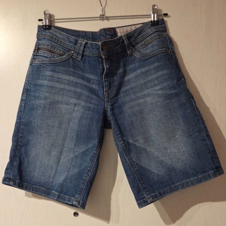Jeansshorts von edc (Grösse 28) - WIE NEU