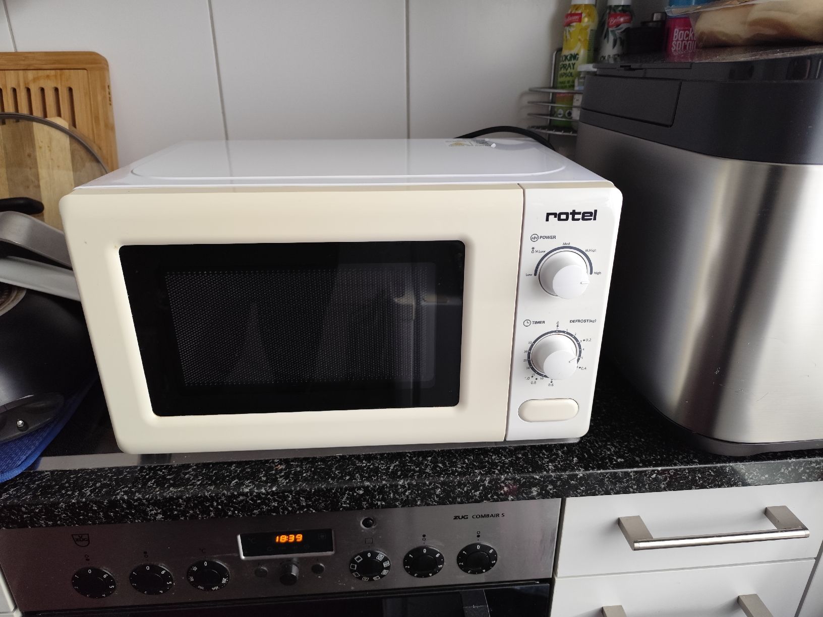 Rotel Appareils de cuisine: Rotel Mikrowelle – D'occasion à Hinterkappelen par nana3577