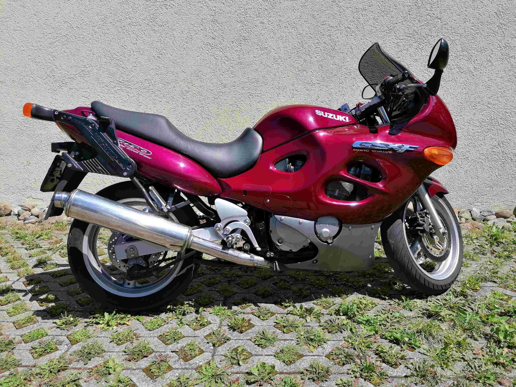 Suzuki Strada: Suzuki GSX 750 F – Usato da Beinwil (Freiamt) venduto da Tourigny
