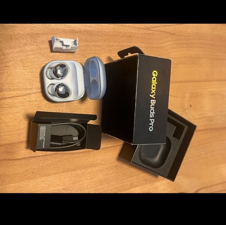 Samsung Kopfhörer: Samsung Galaxy Buds Pro wie Neu – Neu (gemäss Beschreibung) aus Davesco-Soragno von esc_rz7r