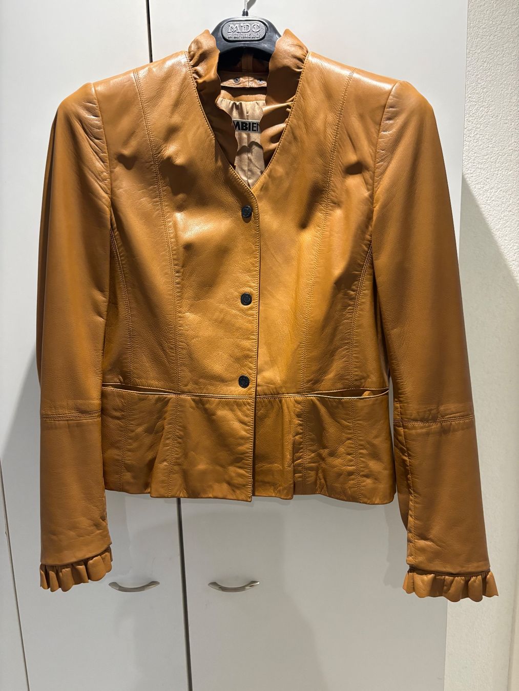 Giacche: Lederjacke Damen AMBIENTE braun Kragenruffel . – Usato da Oberwil-Lieli venduto da linoman