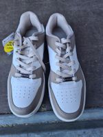 Sneaker Atrium beige weiss Grösse 44 neu und OVP