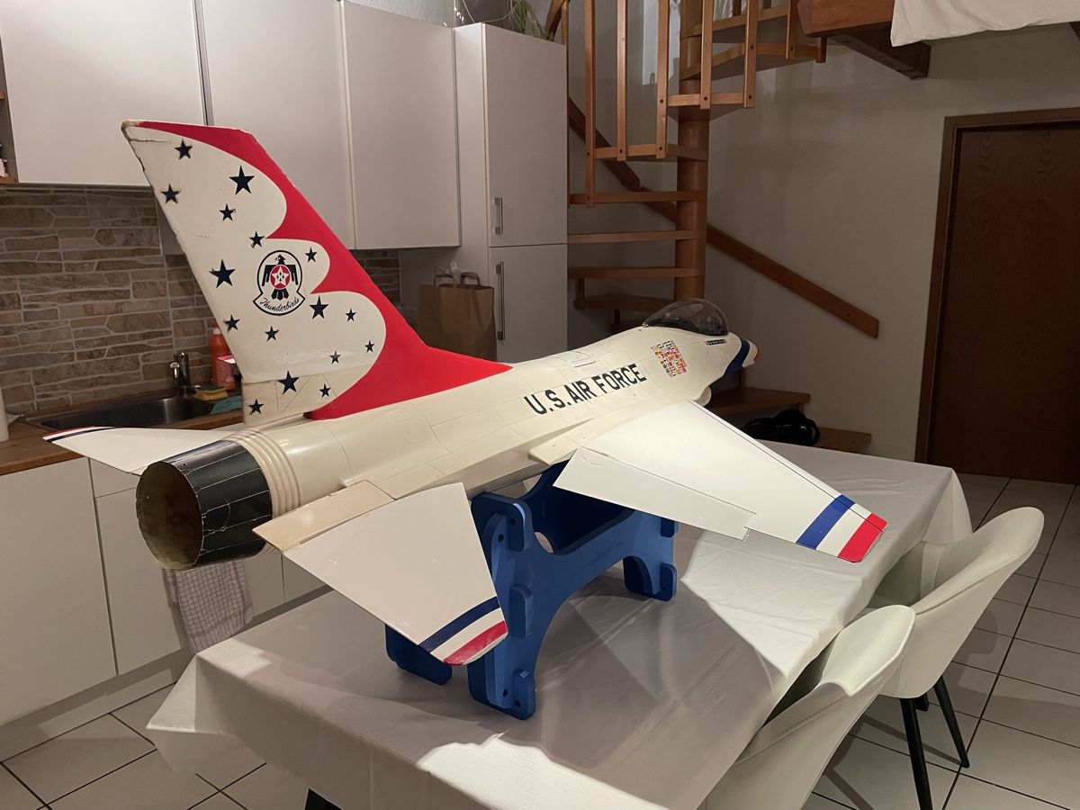 Modellismo RC: F-16 Gleichauf Impeller Modell – Usato da Rothrist venduto da Sisonsu 1