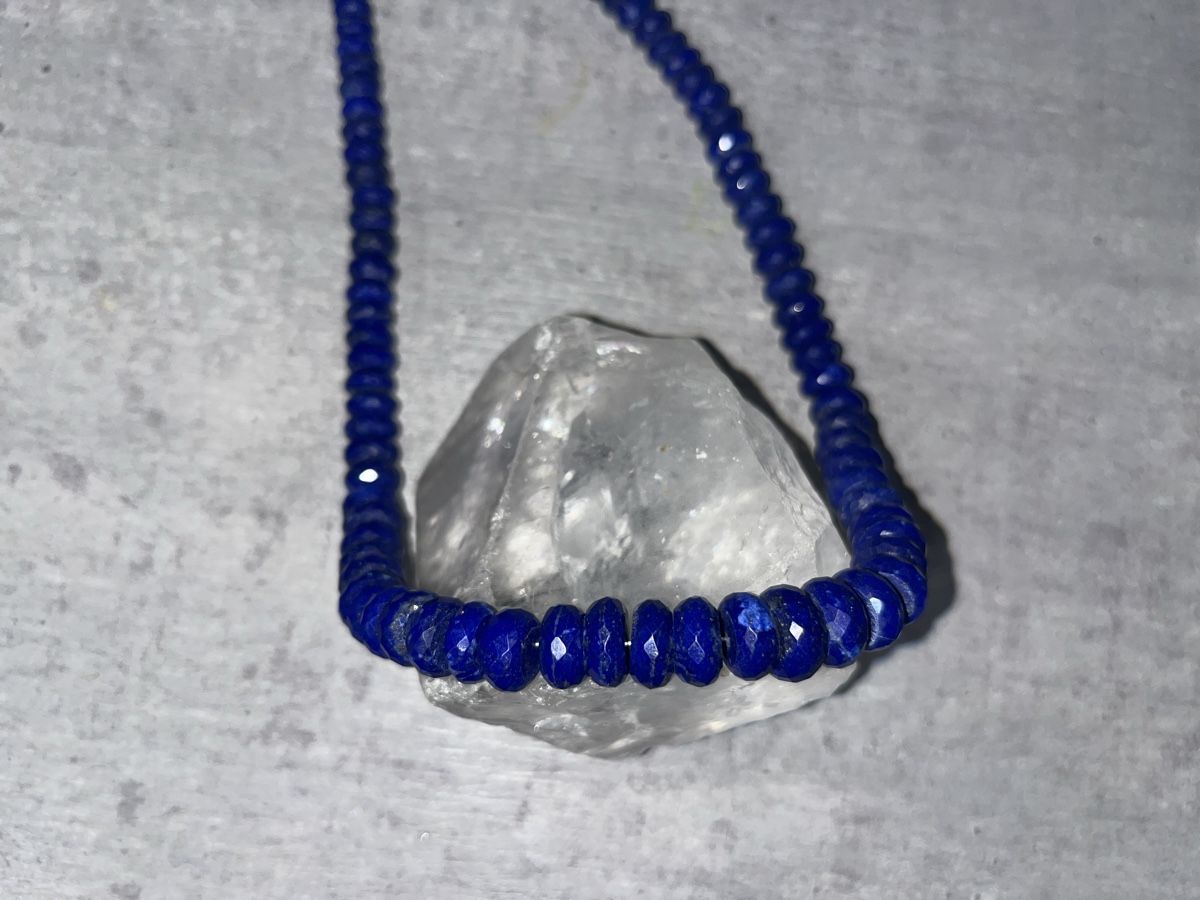 Catenine: Edle Lapislazuli Buttons Kette mit Silberverschluss – Nuovo (secondo la descrizione) da Richterswil venduto da Nic_s