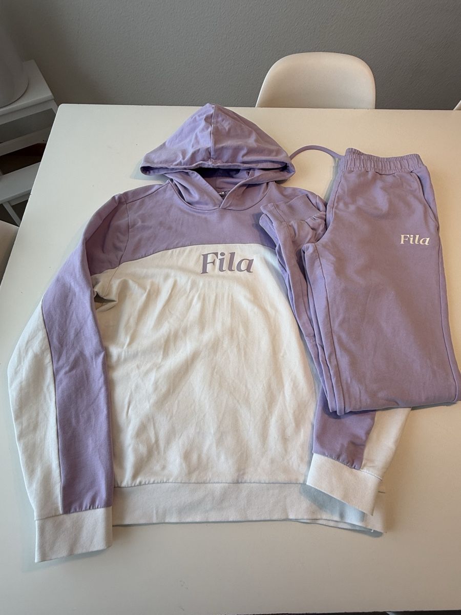 Fila Lotti & Set di vestiti: Fila Set gr 158 – Usato da Zürich venduto da Denise-8050