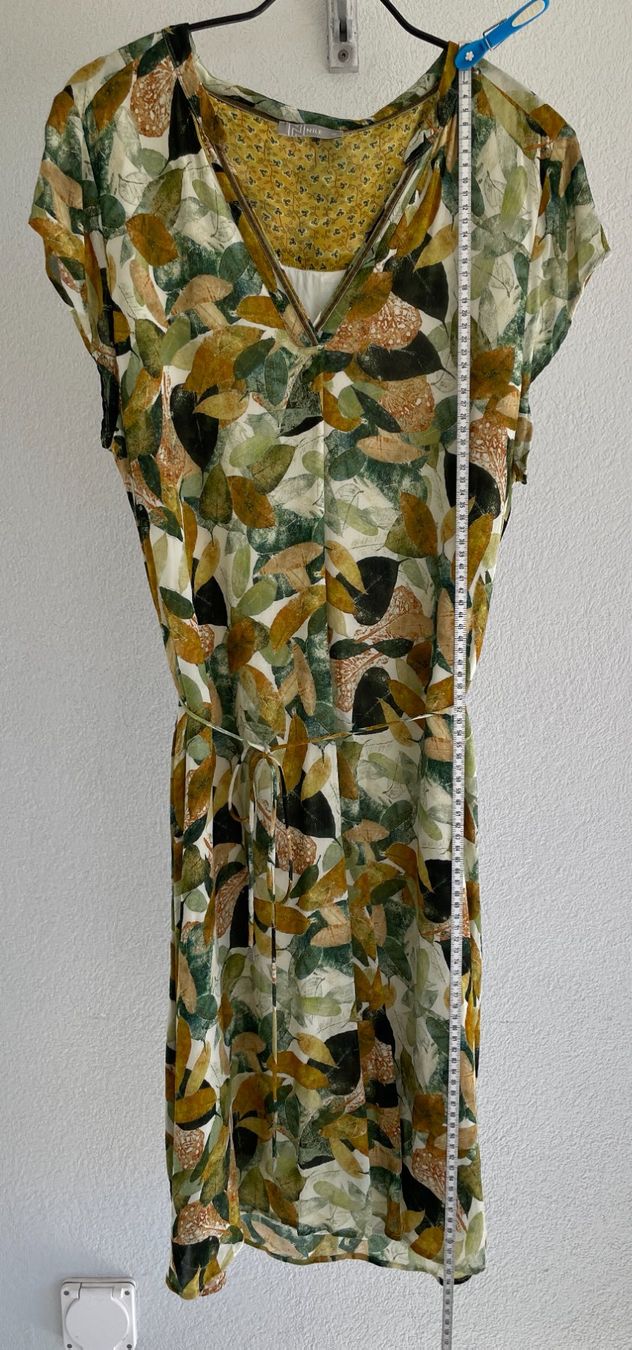Nile Vestiti: Nile Kleid Grösse M – Usato da Bern venduto da .DolceVita. 2