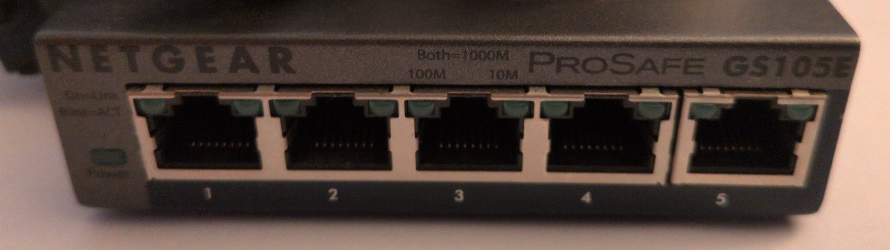 Netgear Hub & Switch: NETGEAR ProSafe Plus 5-Port Gigabit Ethernet Switch – Usato da Uster venduto da MNC.Sales 3