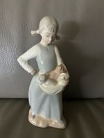 Statua Lladro "bimba con gattini"