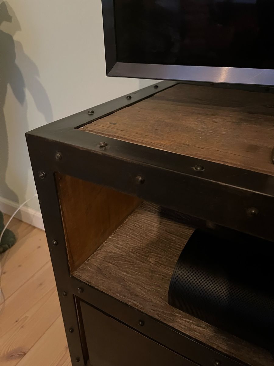 TV Möbel: TV-Möbel Industrial Design Metall Holz – Gebraucht aus Adliswil von Frees01 2