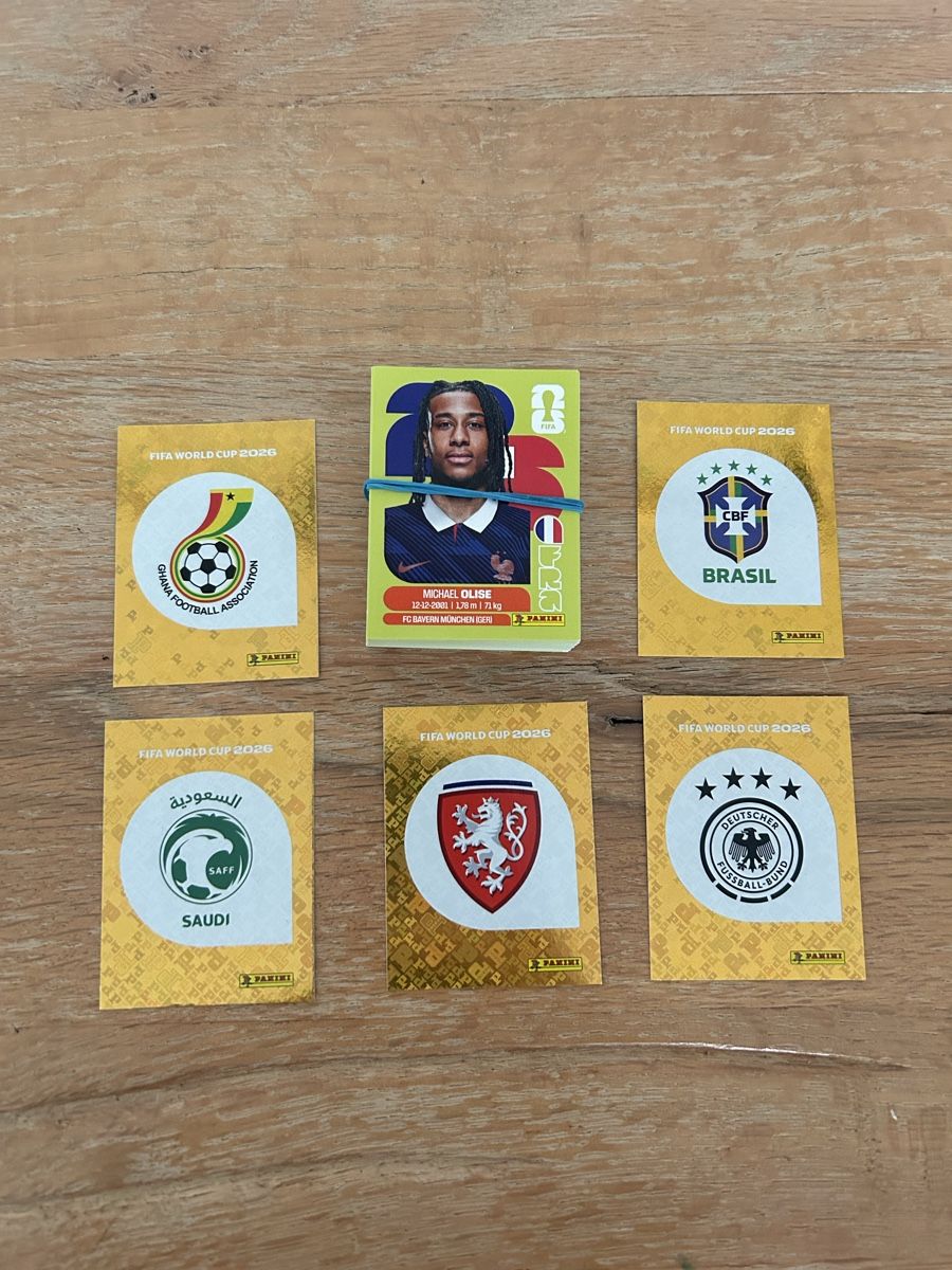 Panini Cartes à collectionner: Panini 2026, 60 doppelte Sticker , inkl. 5 Wappen – D'occasion à Oberentfelden par Ibiza-Cupra