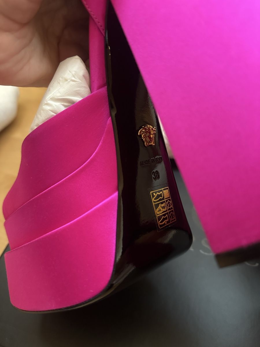 Versace Scarpe da donna: Versace Medusa Aevitas – Nuovo (secondo la descrizione) da Luzern venduto da ariazalea 9