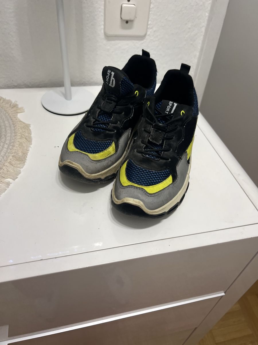 Scarpe per ragazzi: BAMA TURNSCHUHE GR 35/36 – Usato da Basel venduto da theo-g77 2