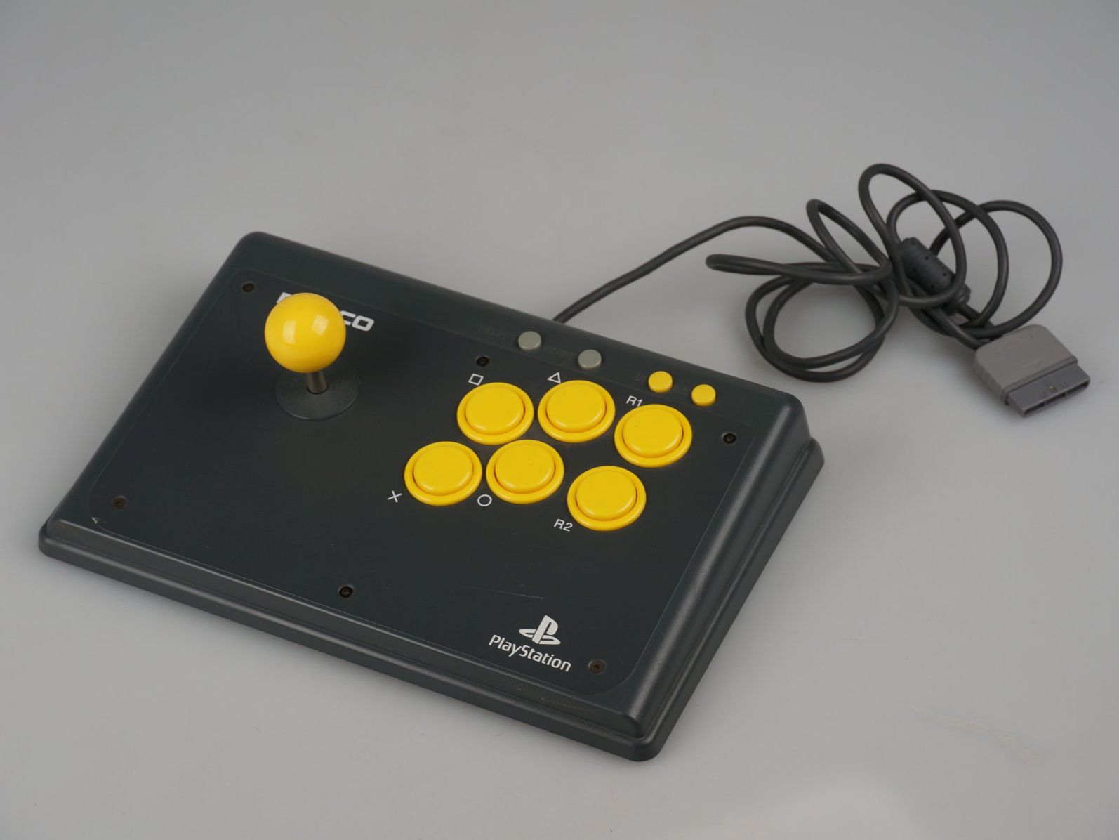 Namco Controller: Namco Arcade Stick für PS1/PS2 – Usato da Rüti ZH venduto da Restwert_Rueti_ZH