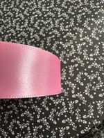Rosa Satinband – 25 mm breit, 22 Meter