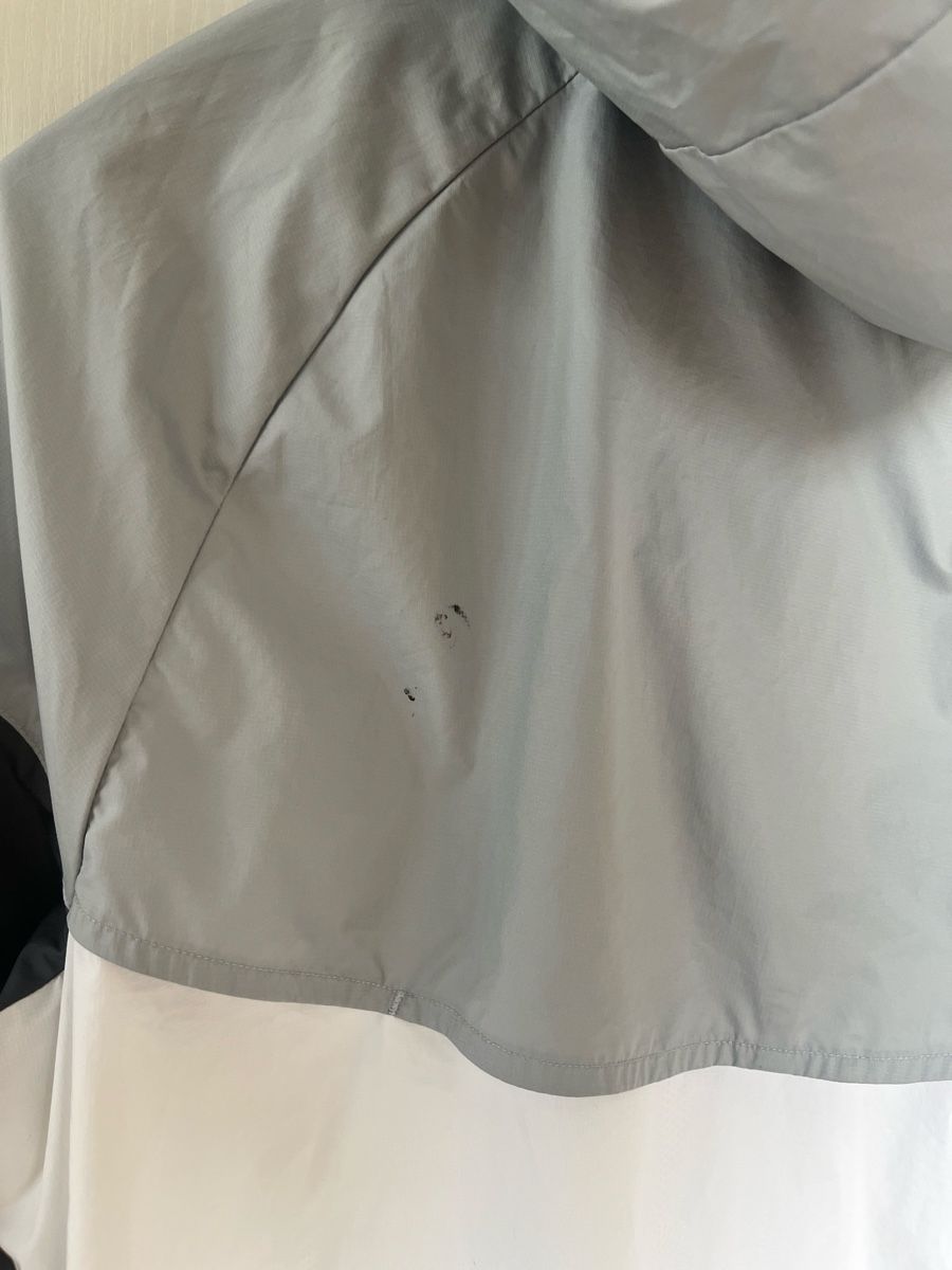 Nike Vestes: Nike Jacke Grösse M gebraucht – D'occasion à Stäfa par gia_fm5d 2