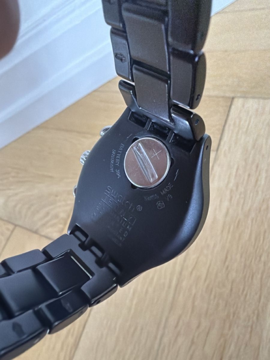 Swatch Orologi: Swatch Irony Chrono Black Coat – Difettoso da Vaduz venduto da zoe_wym6 3
