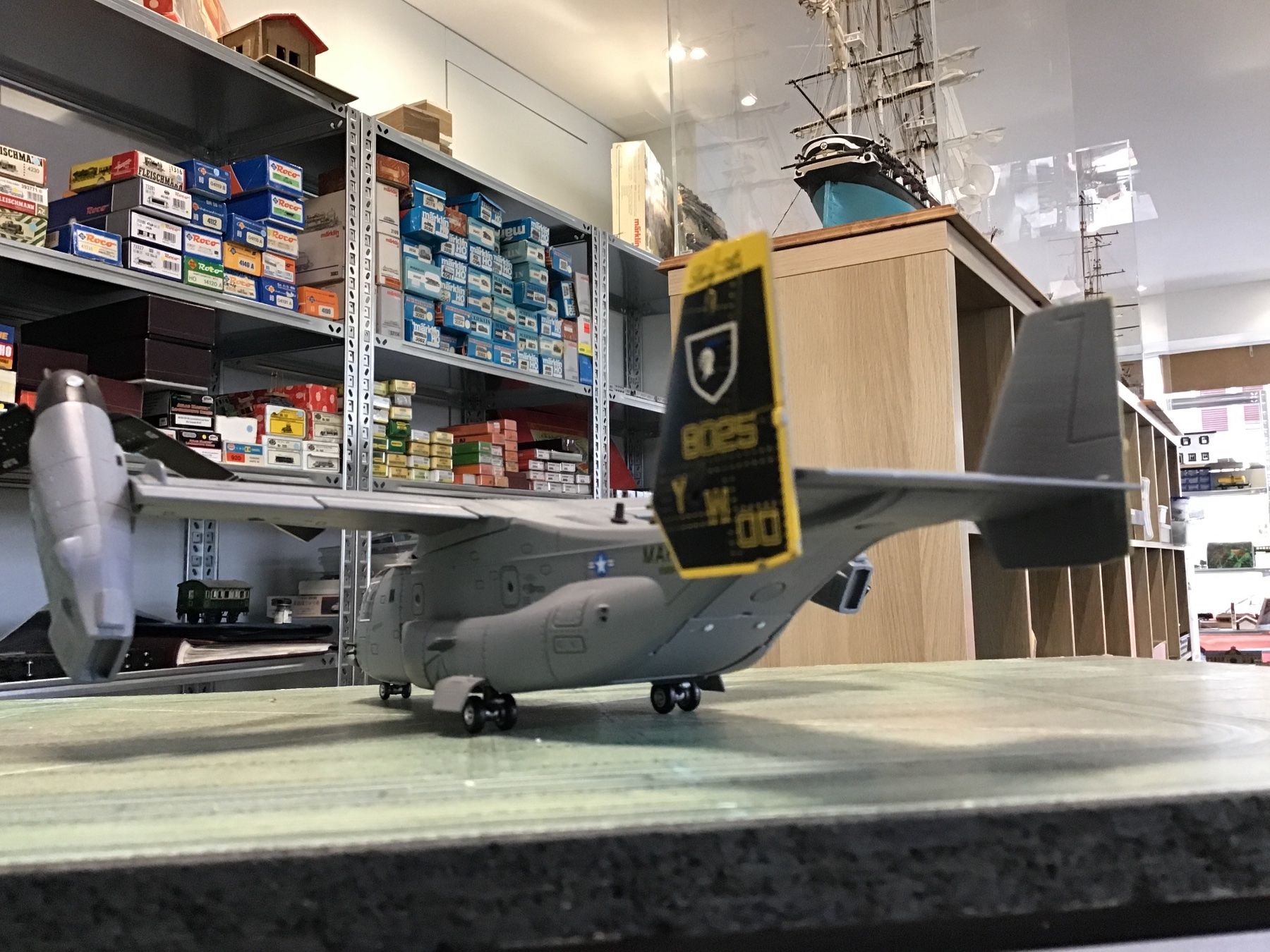 Kit di modellismo & Modellini statici: V-22 Osprey, Modellflugzeug1:72 Fehlteile – Difettoso da Männedorf venduto da Modell-Spezialisten 2