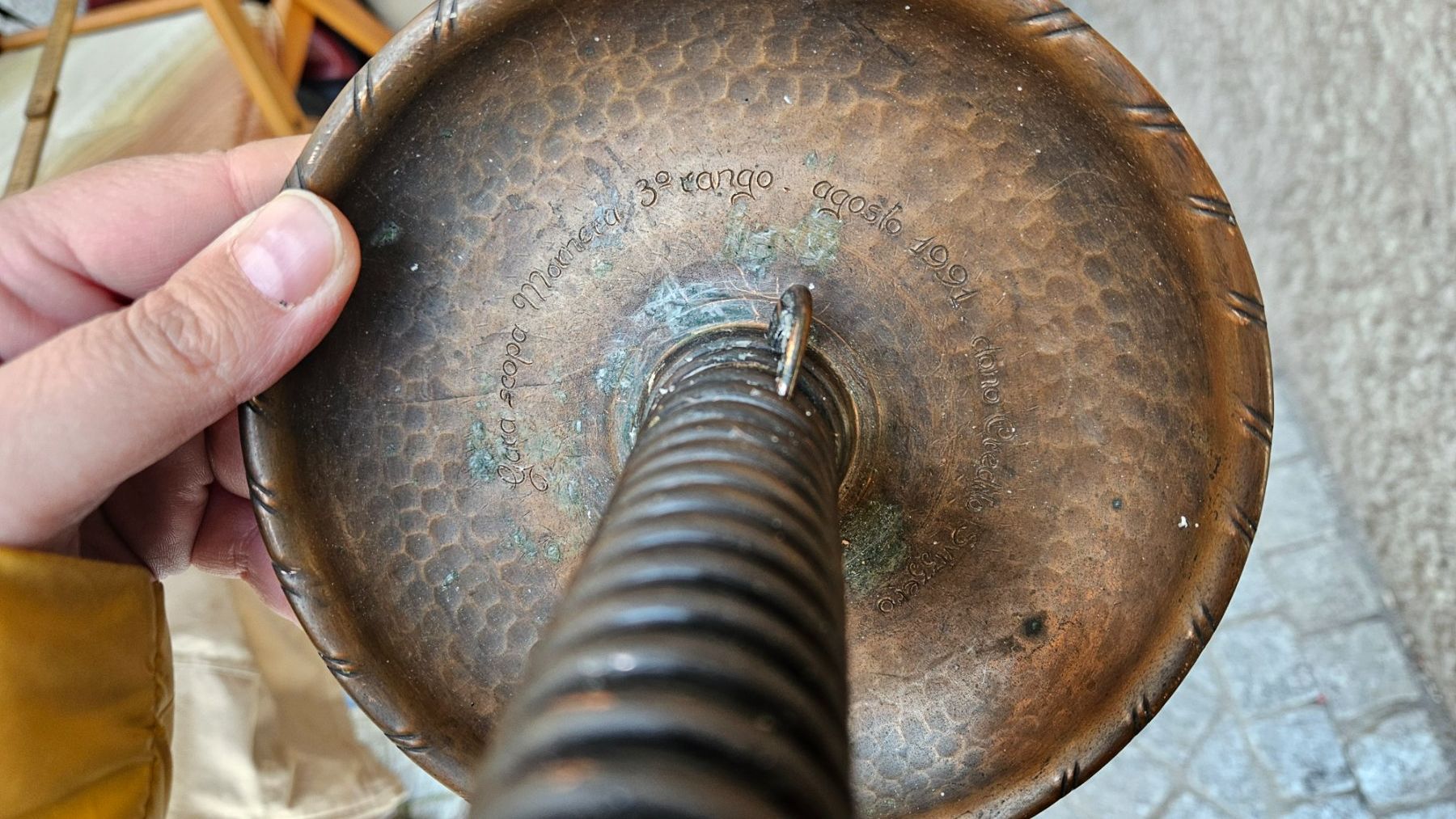 Portacandele: Candeliere singolo in metallo con dedica – Usato da Melano venduto da H-Sara 2