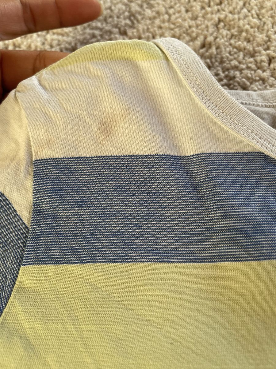 H&M Hemden, T-Shirts & Polos: Tshirt kid  – Gebraucht aus Herisau von Ciaoschein 2