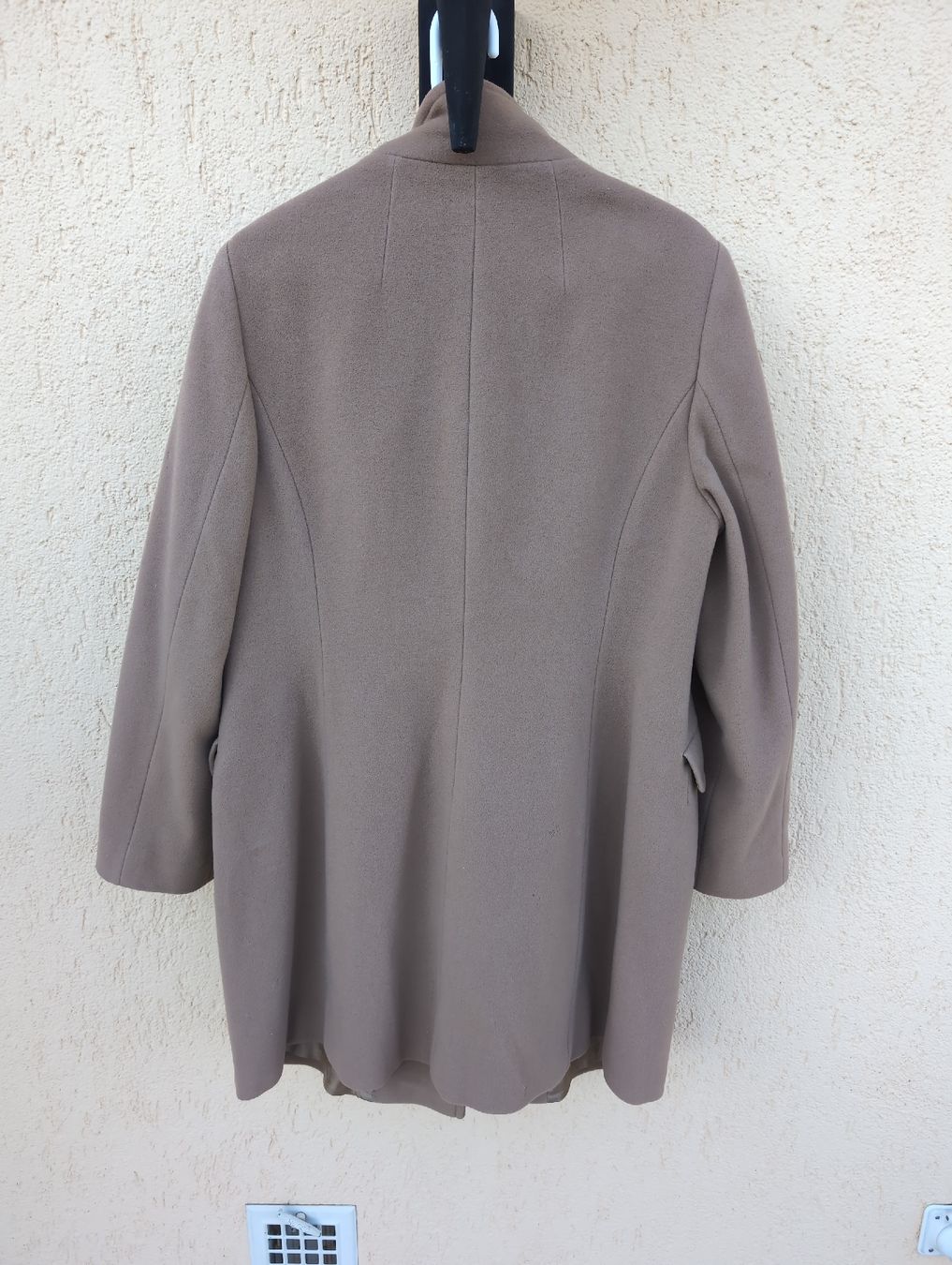 Gerry Weber Cappotti: Gerry Weber Damenmantel Gr. 44, beige – Usato da Alberswil venduto da __colafroeschli__ 1