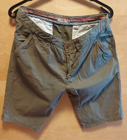Herren Shorts FOREX Khaki Grösse 52 guter Zustand