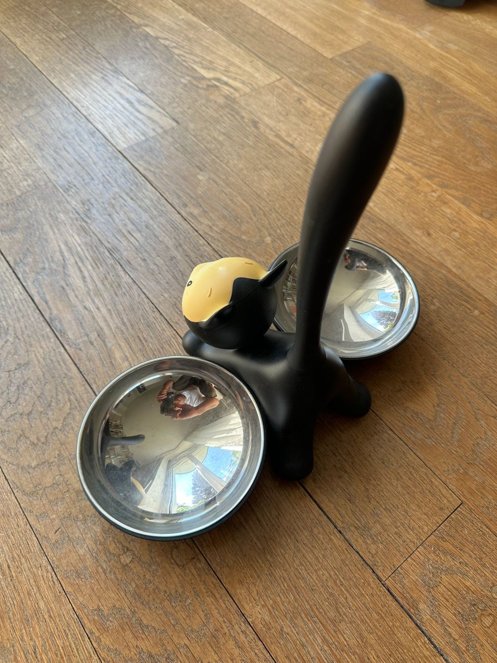 Alessi Schalen: Alessi schwarze Katze Futternapf – Gebraucht aus Luzern von Johannas-flohmarkt 2