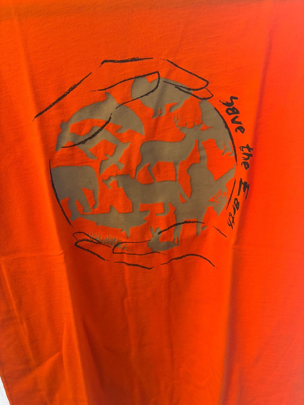 T-Shirts: T-shirt orange "Save the Earth" animaux – Gebraucht aus Lausanne von milou201619 1