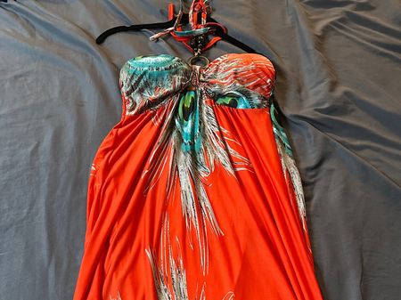 Langes Neckholder Kleid mit Pfauenmuster, Gr S/M