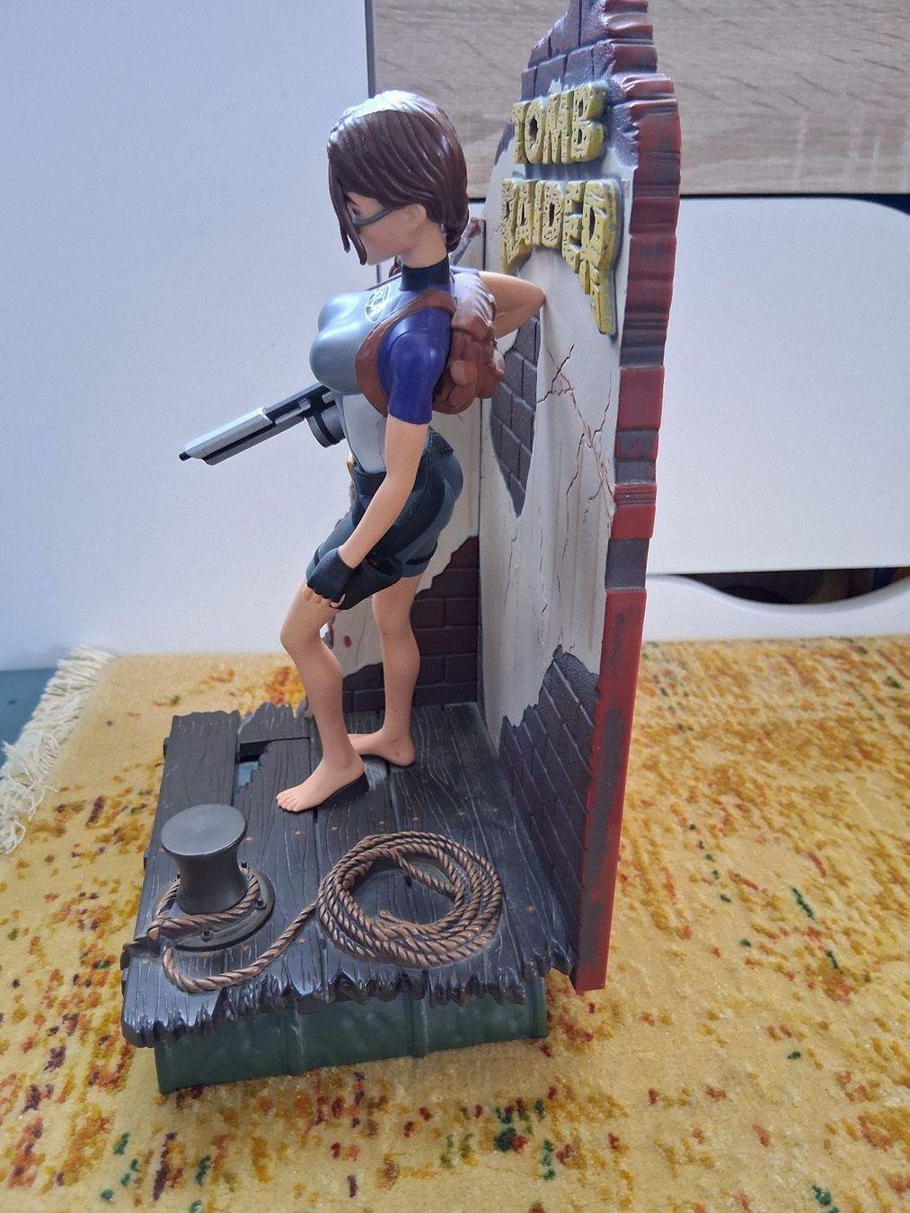 Statuette: Statue Lara Croft Tomb Raider – Usato da Aigle venduto da Marcagapit 2